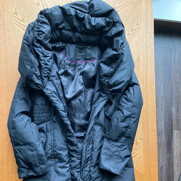 Tahari 'Elissa' Pillow Collar Hooded Down Puffer - Picture 7 of 7